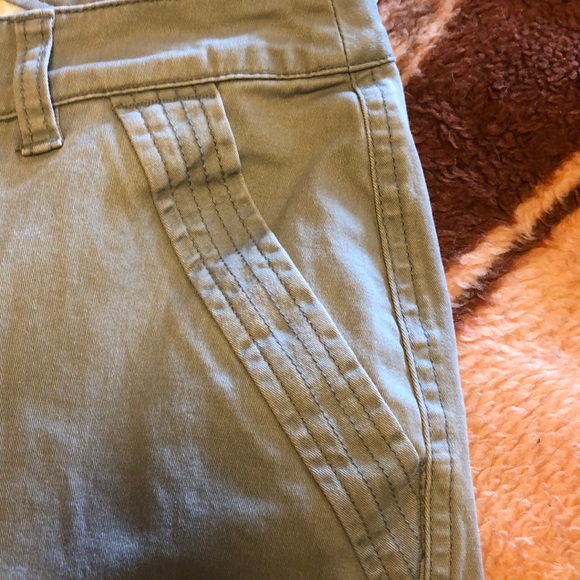 Lightweight shorts - Picture 2 of 5